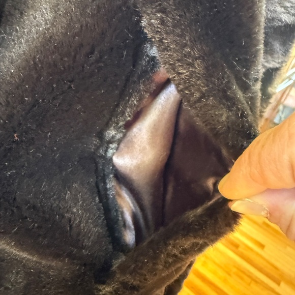 Vintage 90s Elegant full-length faux-fur coat in deep espresso/chocolate - Picture 12 of 14